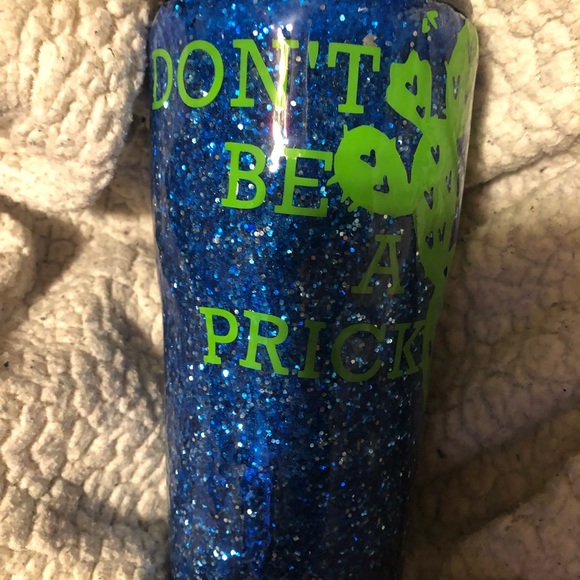 Custom cups - Picture 7 of 8